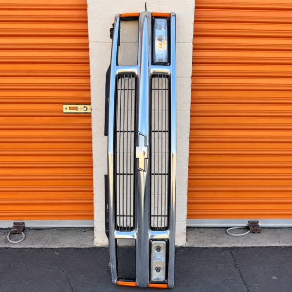 1988-1993 CHEVROLET C/K TRUCK CHROME FRONT GRILLE | OEM GM 15615110