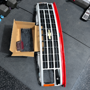1973-1974 Chevy C10 K10 OEM Front Grille GM 6262157 Squarebody Chrome